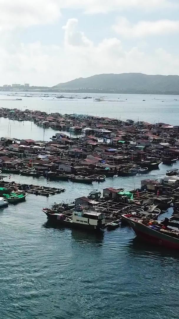 海南省陵水县渔排航拍视频的预览图