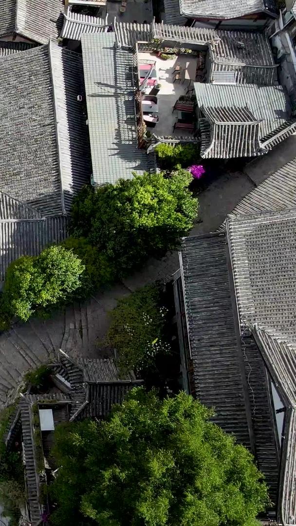 丽江古城古建筑及小街小巷航拍视频的预览图