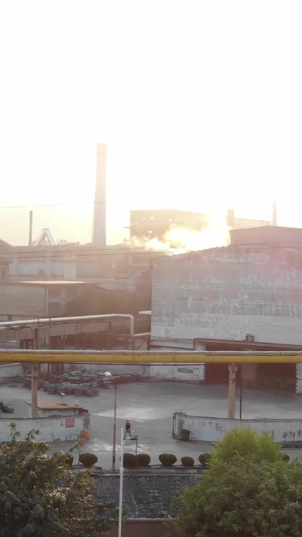 航拍工厂视频的预览图