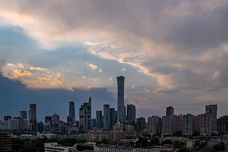 北京城市CBD白转夜8K延时视频的预览图