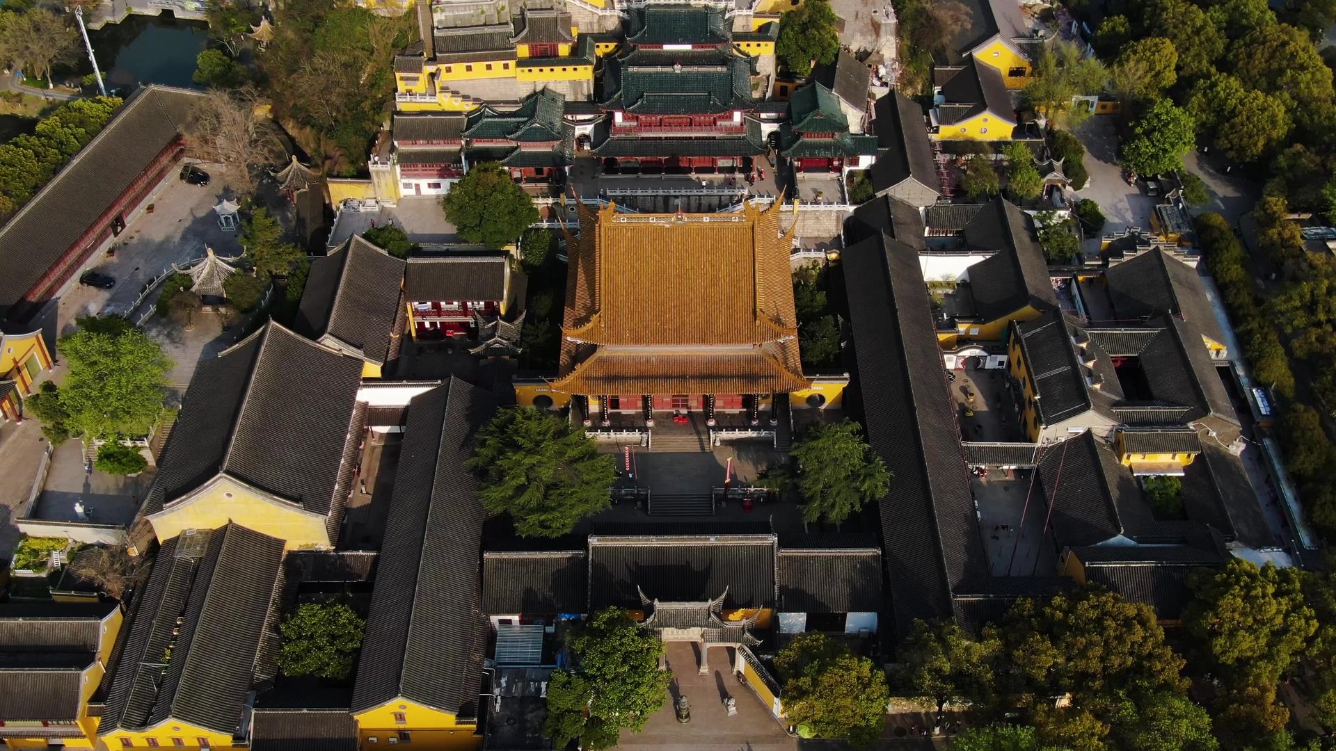 航拍5A景点金山寺视频视频的预览图