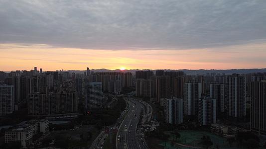 航拍重庆山城城市清晨日出素材视频的预览图