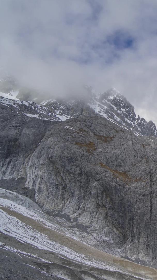 拖延雪山背景材料视频的预览图