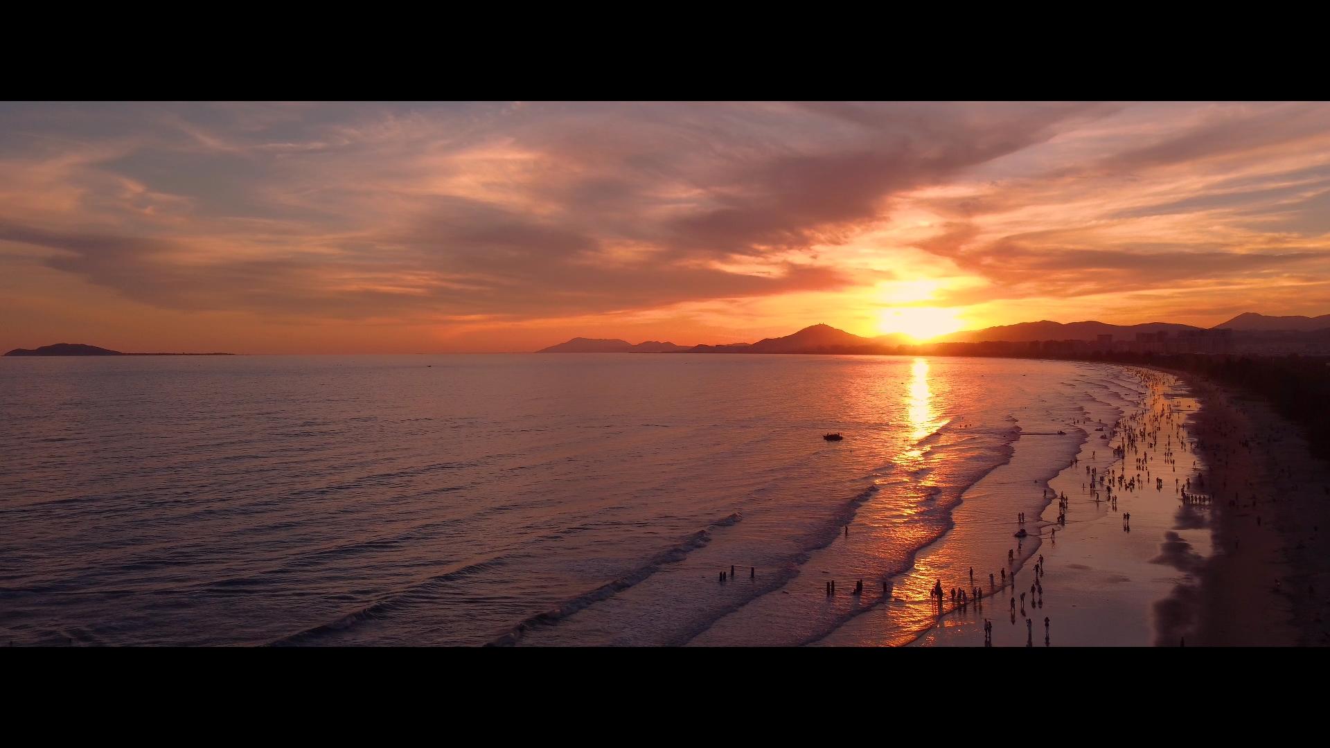 海边夕阳落日余晖视频的预览图
