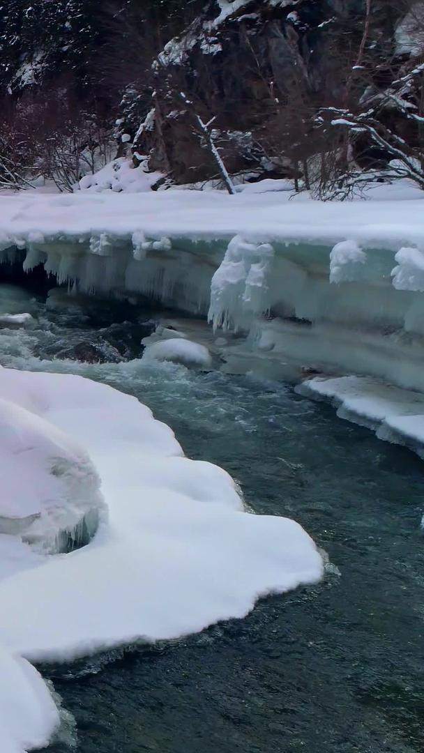 冰川融雪航拍视频的预览图