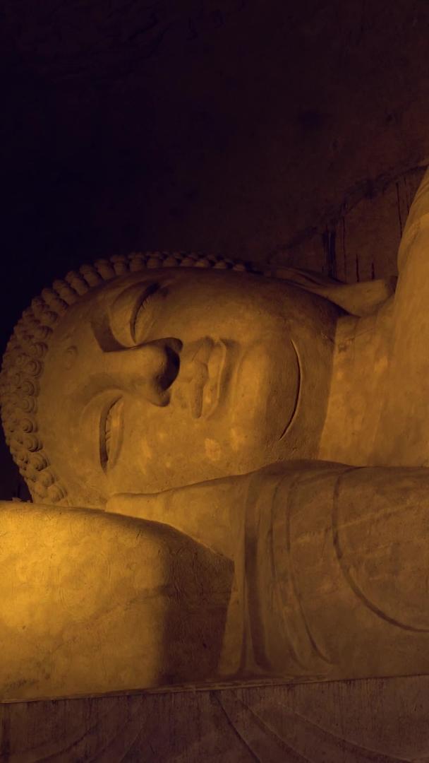 亚洲最大的卧佛拍摄浙江绍兴新昌大佛寺视频的预览图