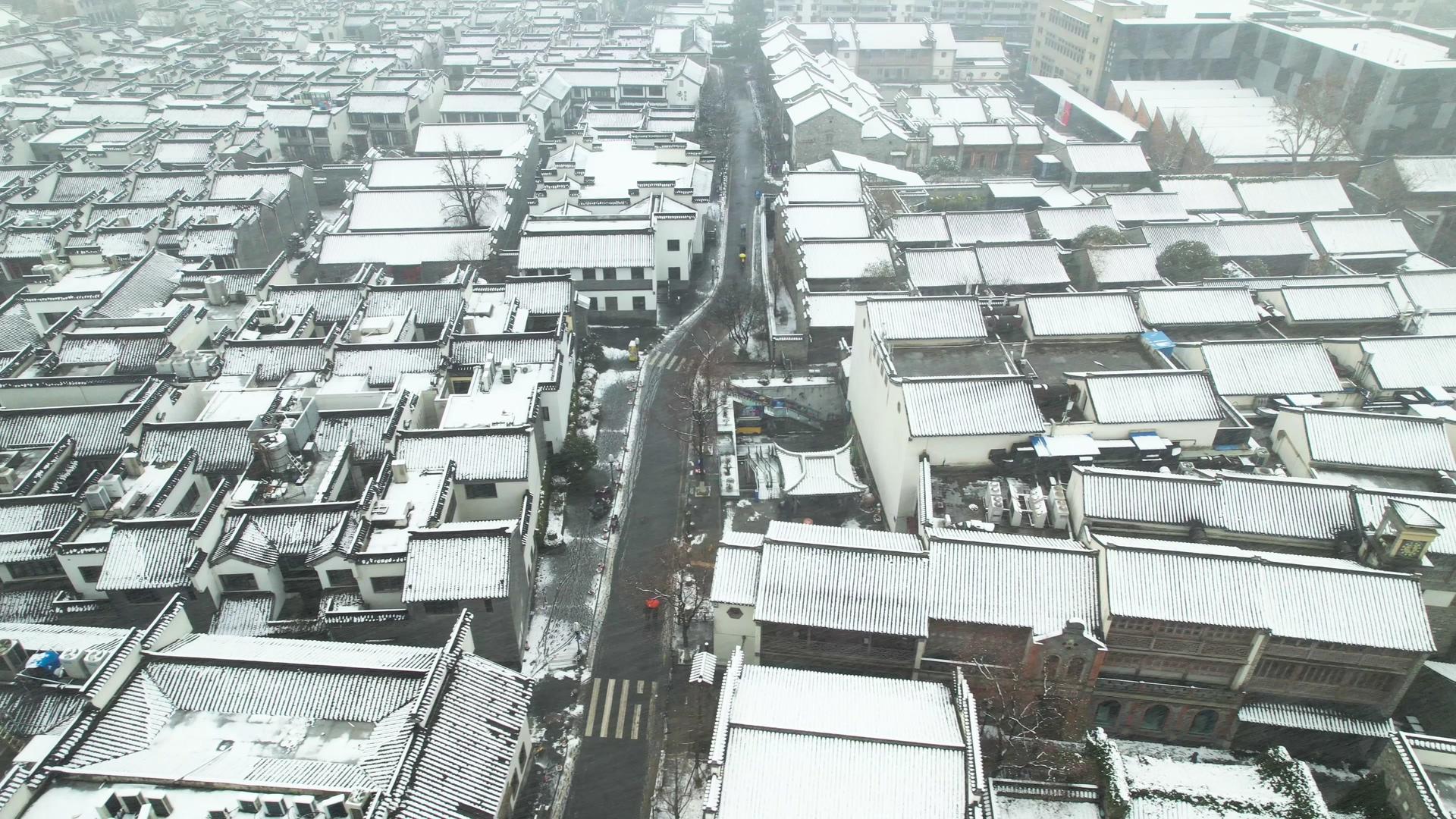 南京雪景4K航拍老门东雪景秦淮风光带视频的预览图