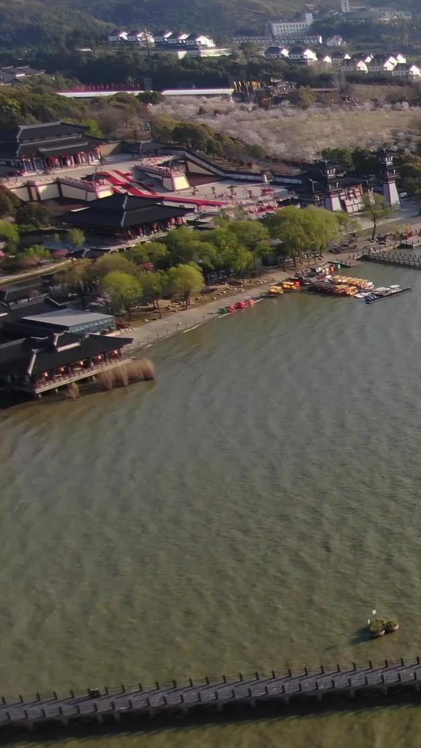 太湖三国城曹营水旱寨航拍5A景区视频视频的预览图