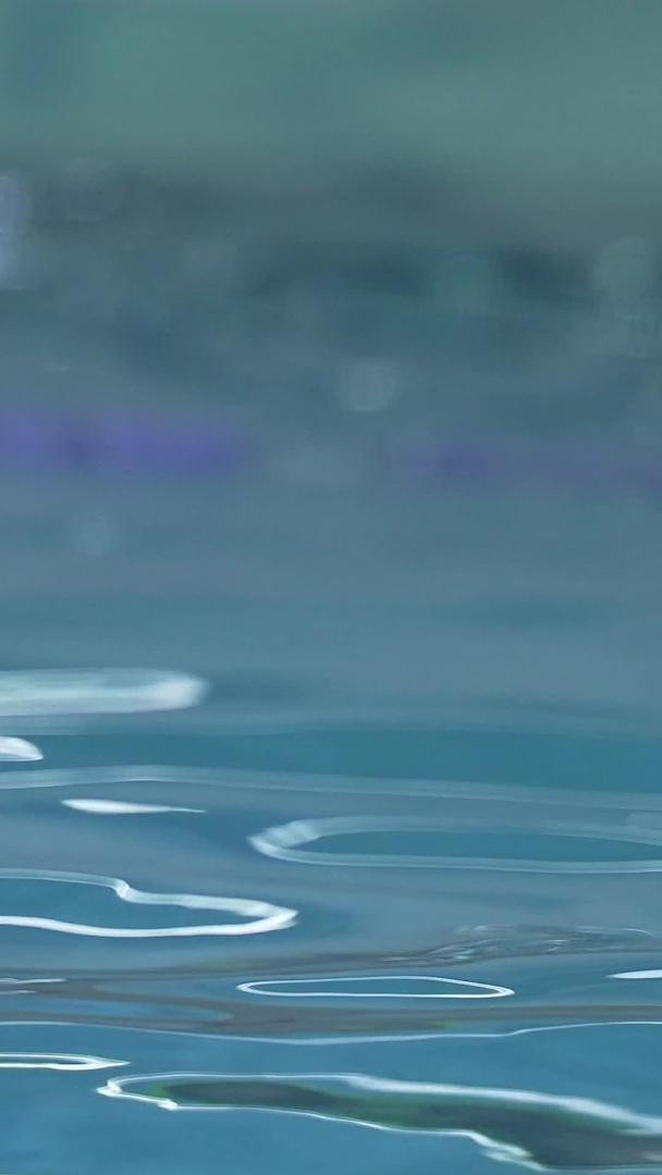 游泳池波纹材料视频的预览图