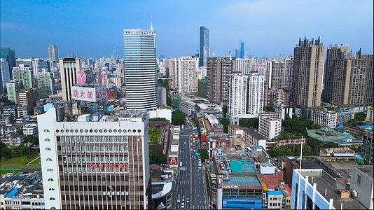4k高清航拍广州老城区越秀区城市建筑风光视频的预览图