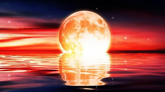 唯美月亮湖面倒影背景视频的预览图