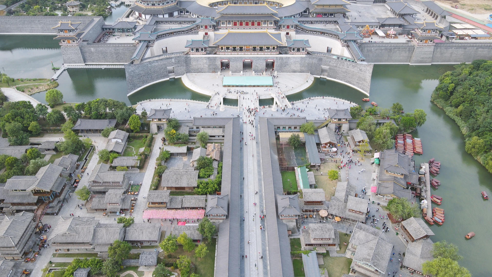 航拍湖北襄阳中国唐城全景旅游4k素材视频的预览图