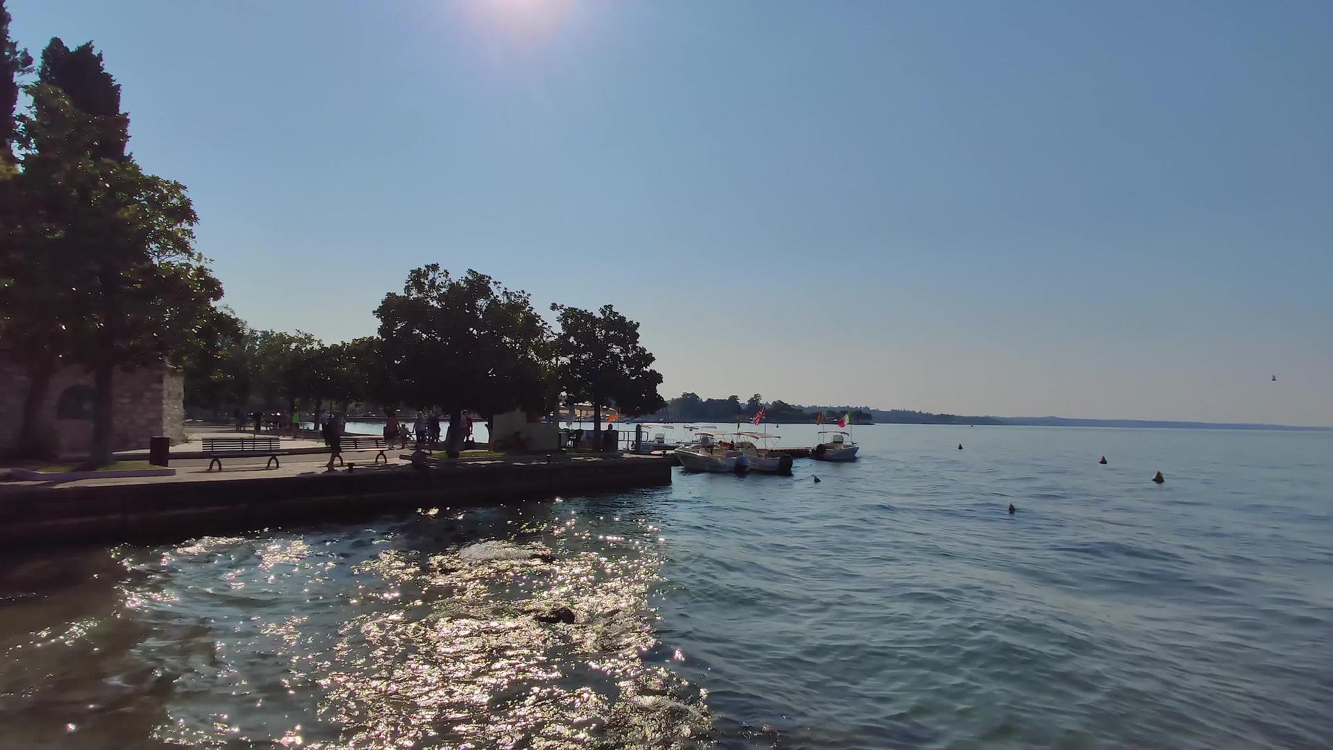 意大利河中的迦拿湖视频的预览图