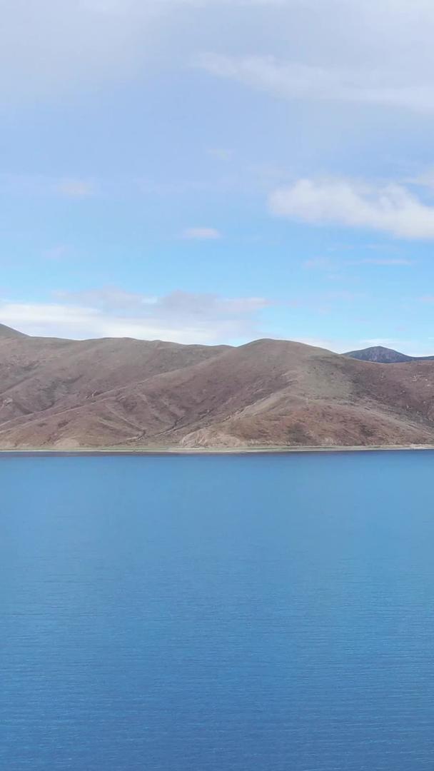 西藏高原美丽湖泊巴木措航视频视频的预览图