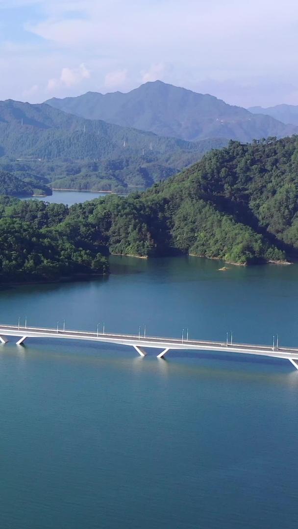 杭州千岛湖大桥航拍视频视频的预览图