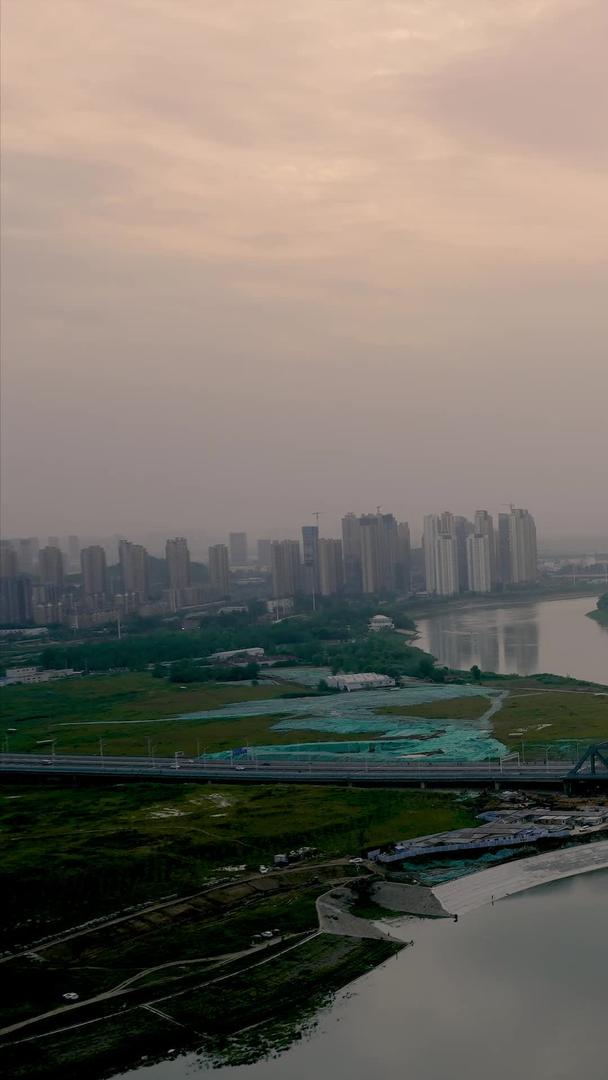 汉江湾大桥新建城市风光延时视频素材视频的预览图
