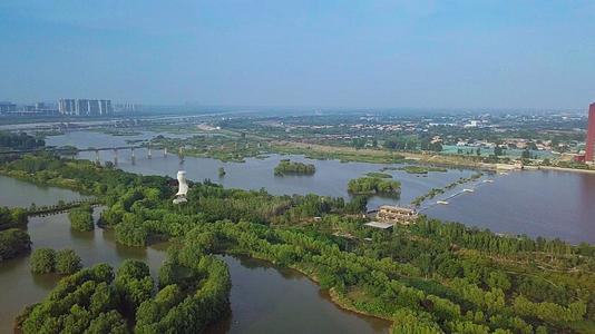 浐灞湿地4K航拍视频的预览图