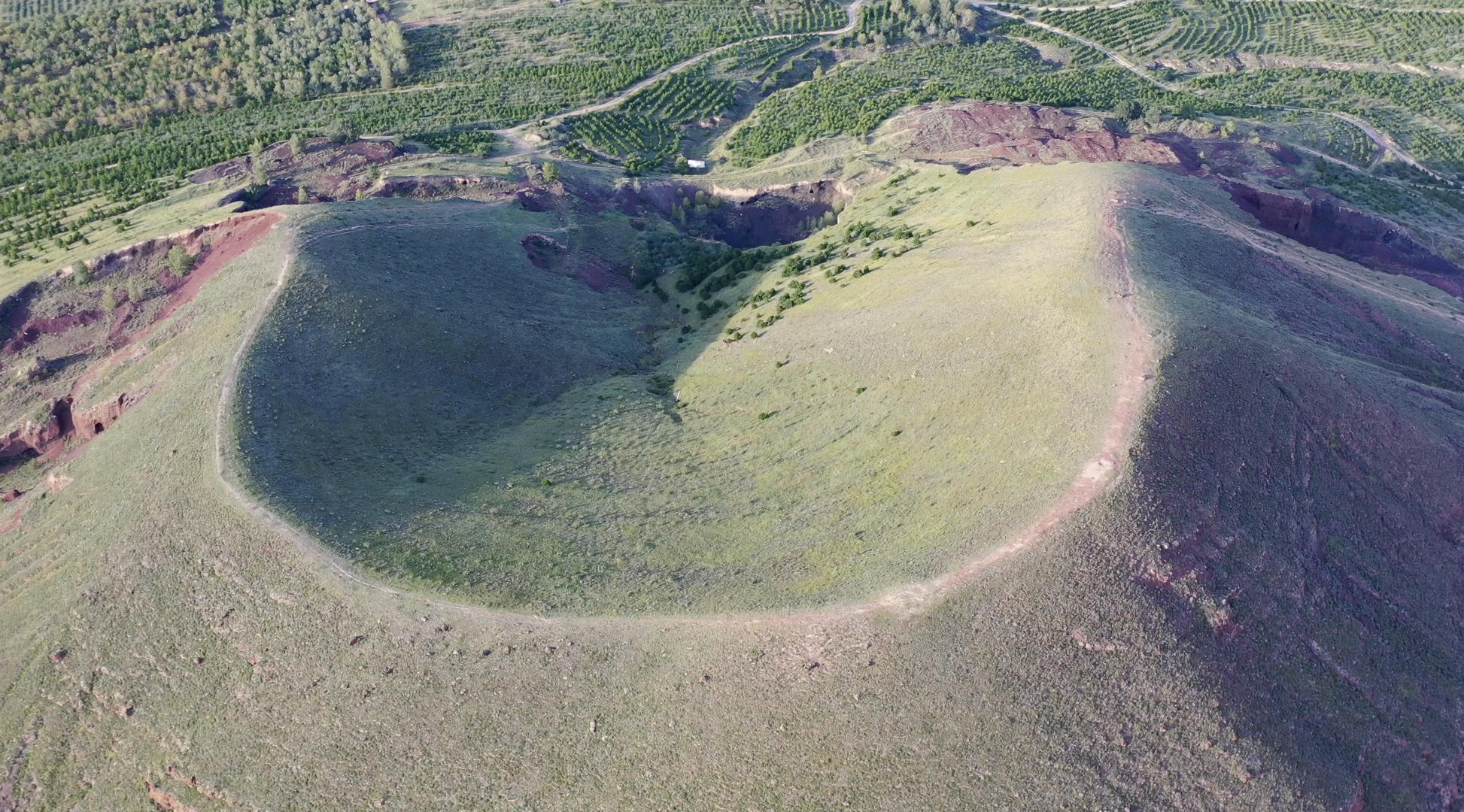 山西大同火山群国家地质公园视频的预览图