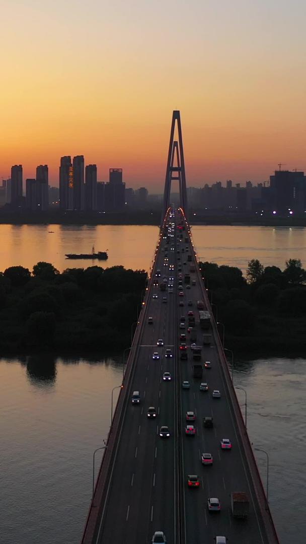 白沙洲大桥武汉城市建筑实拍视频视频的预览图
