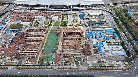 4k高清航拍广州南站火车站建设视频的预览图