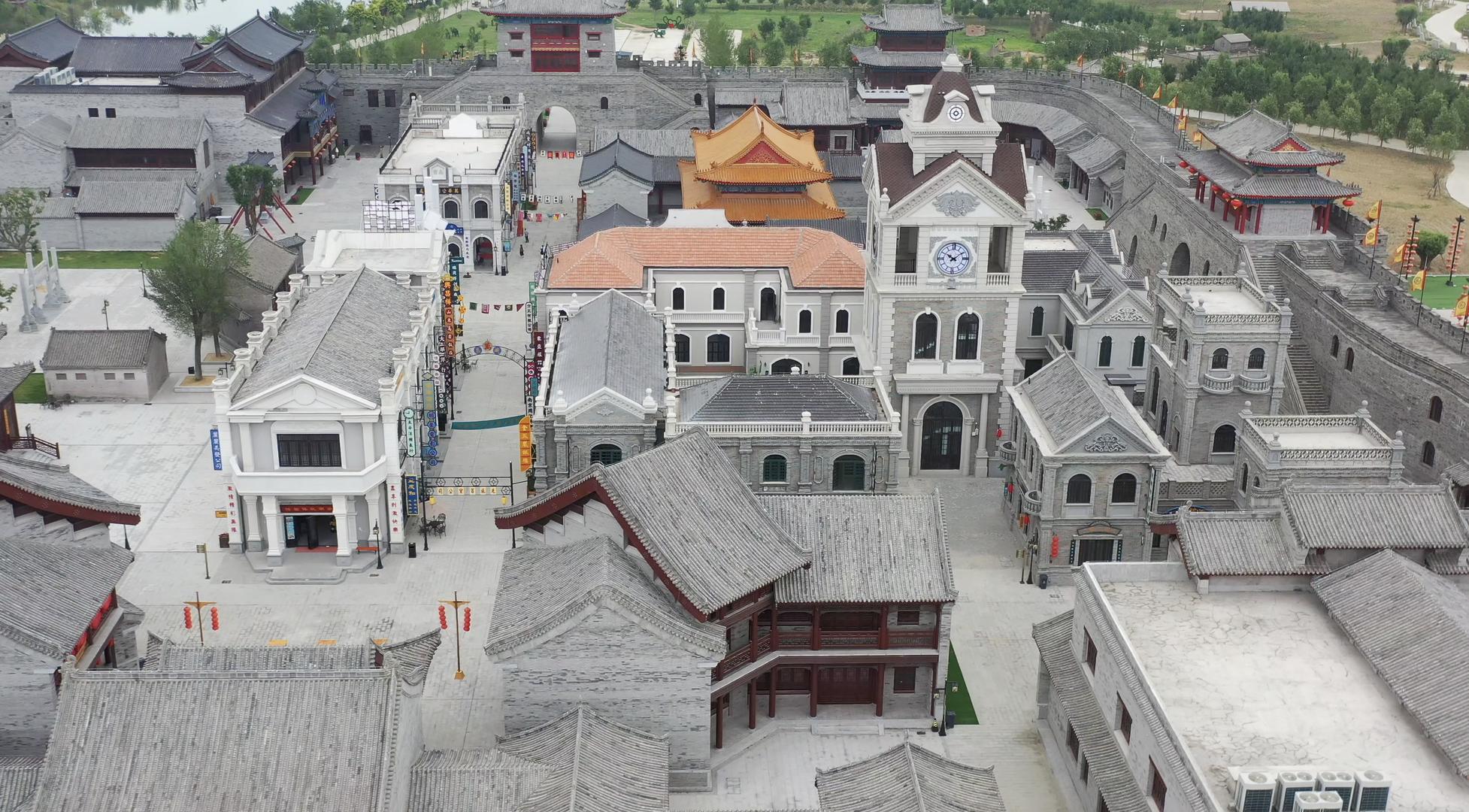 山东潍坊红高粱影视城航拍4K视频视频的预览图