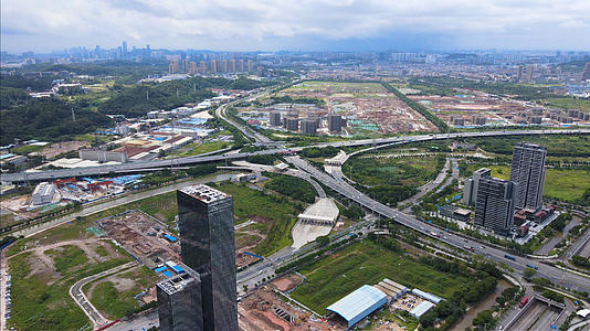 4k高清航拍广州南站立交高速公路视频的预览图