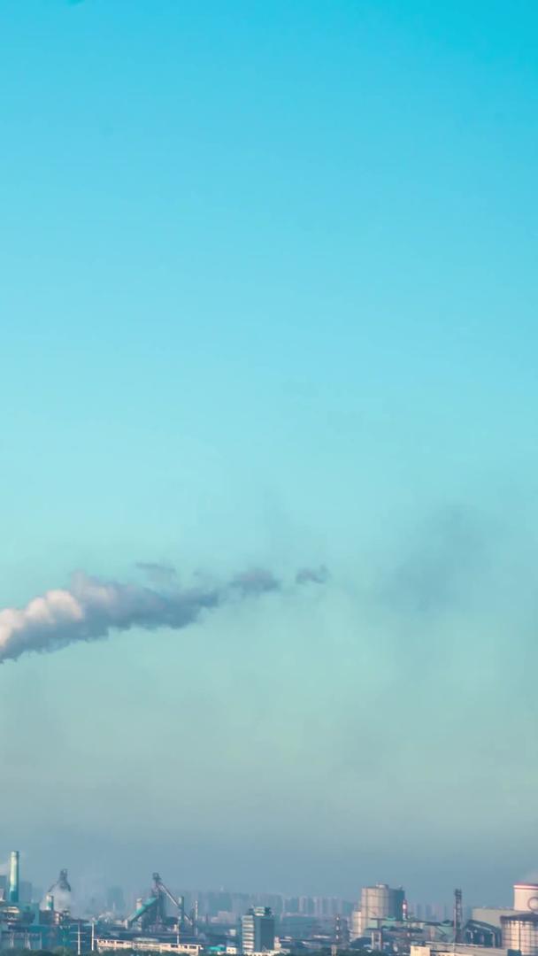 实拍化工厂污染排放空气污染延时摄影视频的预览图