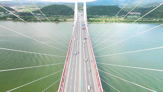 江顺跨河大桥视频的预览图