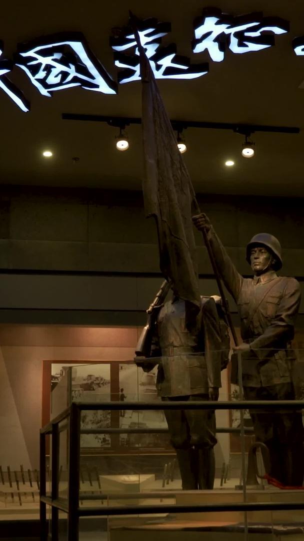 滇西抗战纪念馆实拍雕塑展览视频的预览图