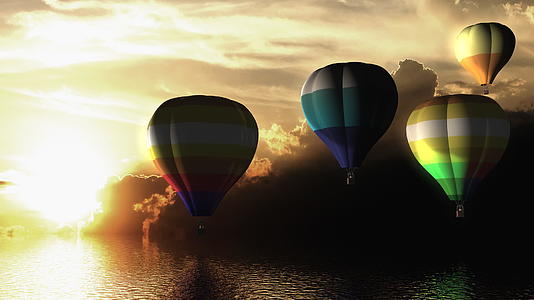 日落热气球飞过海面视频的预览图