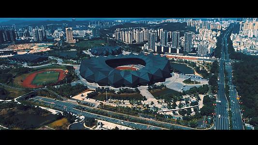 航拍深圳大运体育中心视频的预览图