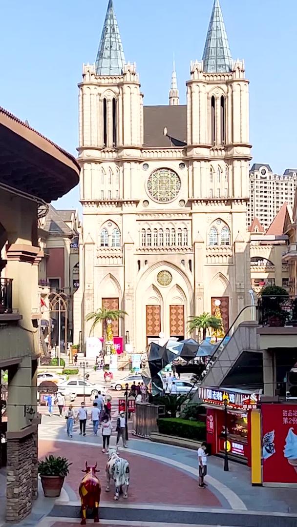 多莫教堂武汉光谷西班牙风情街延时视频视频的预览图