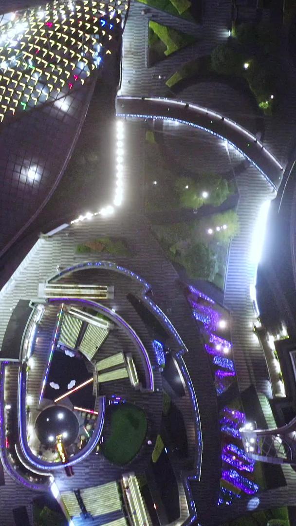 广州天环广场鸟瞰夜景视频的预览图