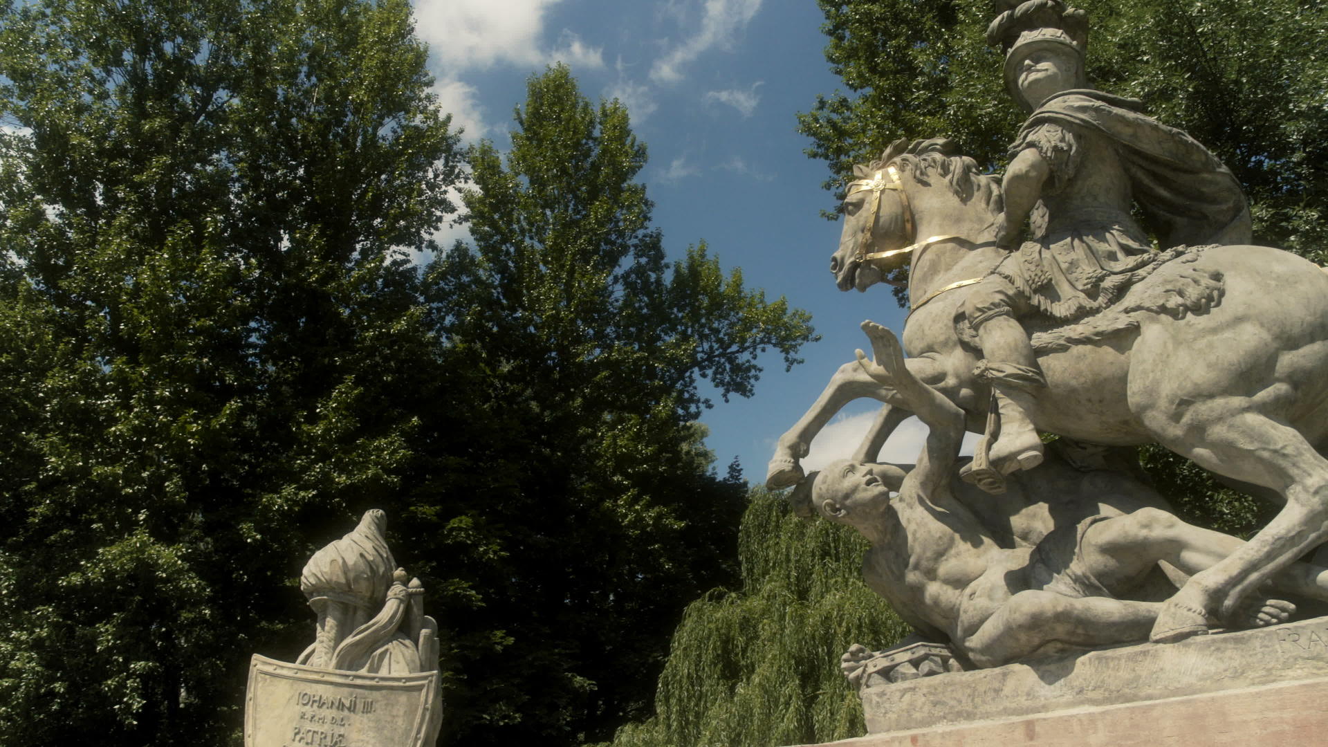 JohnIII国王的雕像践踏人民视频的预览图