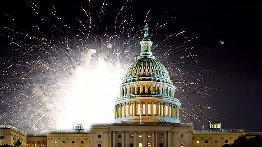独立日7月4日庆祝烟花在华盛顿市德克区美国国会视频的预览图