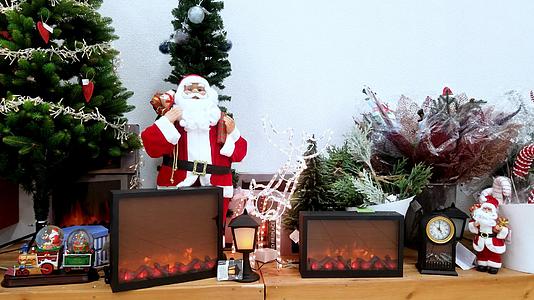 圣诞玩具圣诞树霓虹灯小商品批发视频的预览图