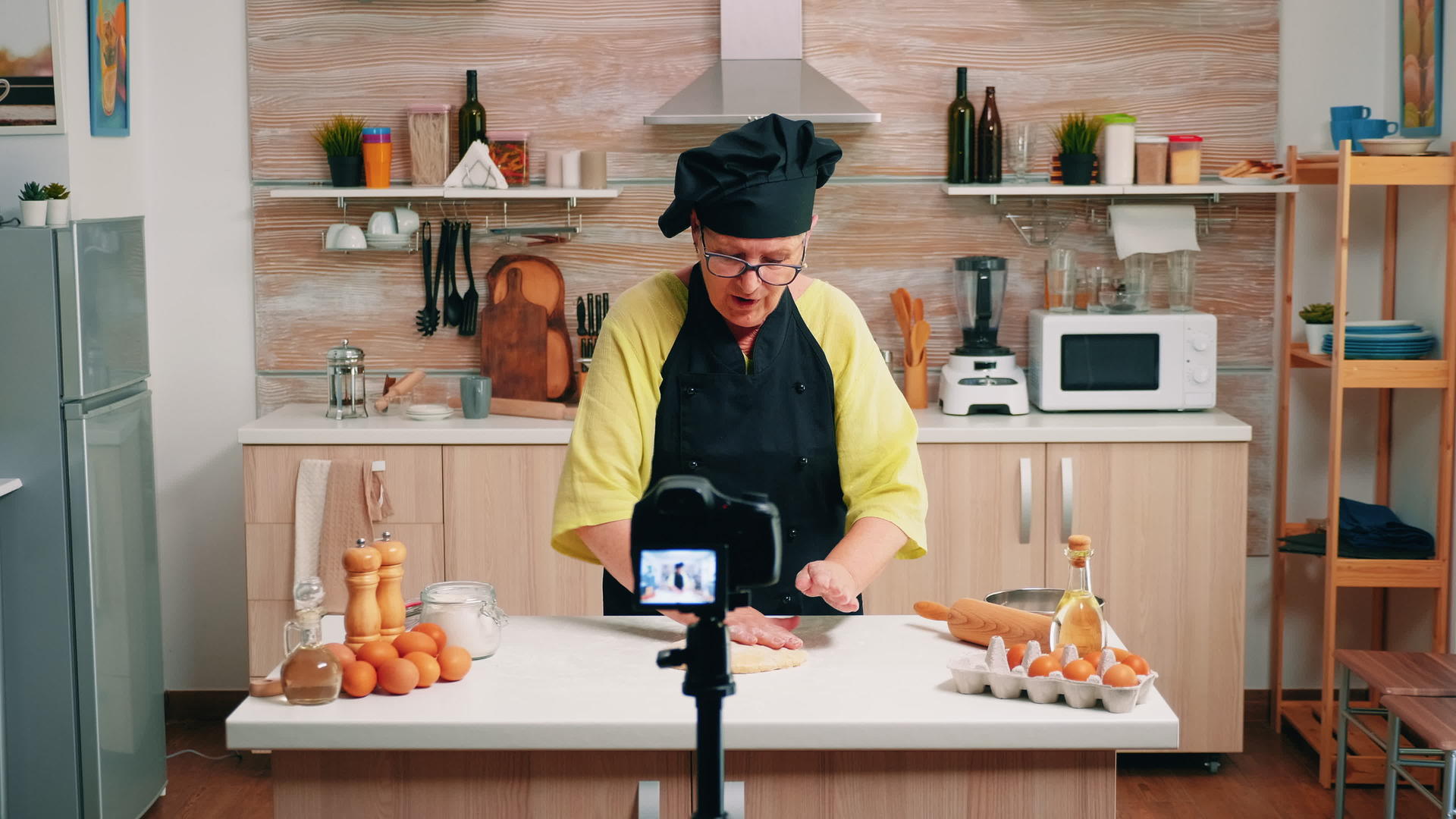 制作关于烹饪的社交媒体视频视频的预览图