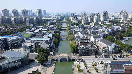 4k实拍江苏苏州护城河视频的预览图