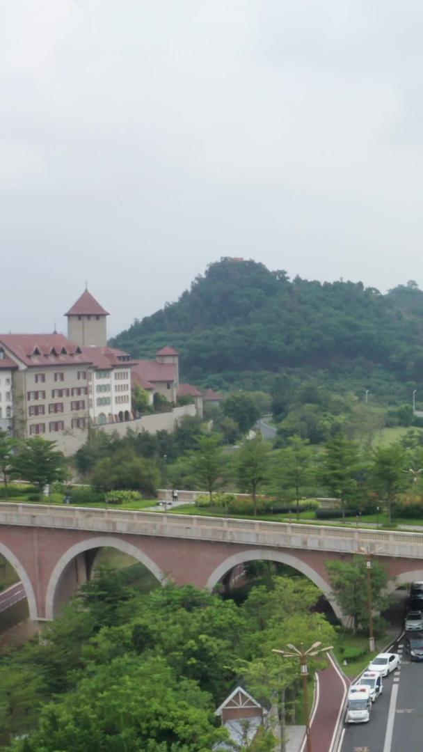 东莞华为欧洲小城镇航拍城堡欧洲建筑群跟随火车视频的预览图