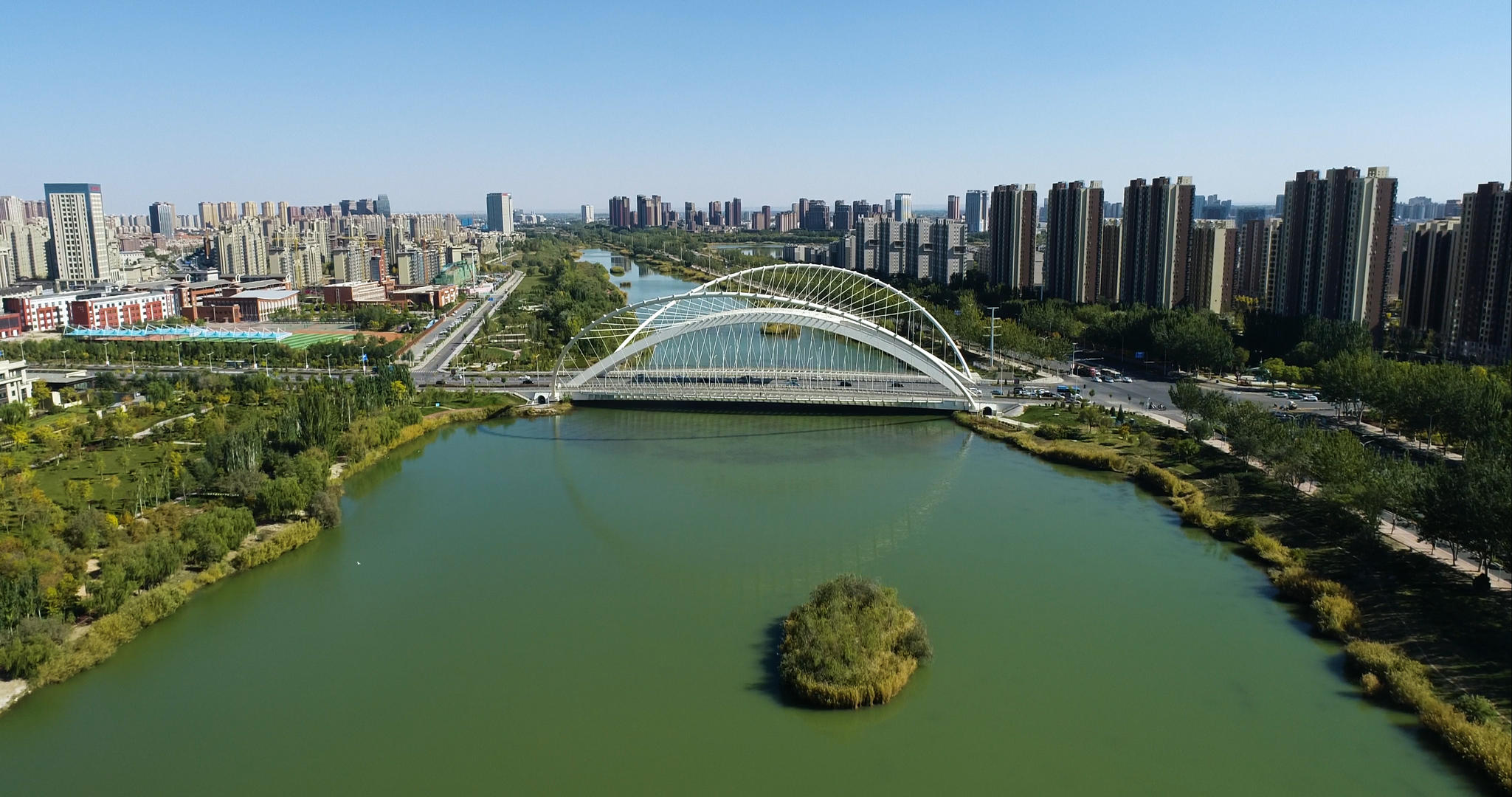 银川凤凰桥4K航拍视频的预览图