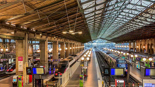 法国巴黎火车站北站实拍视频合集视频的预览图