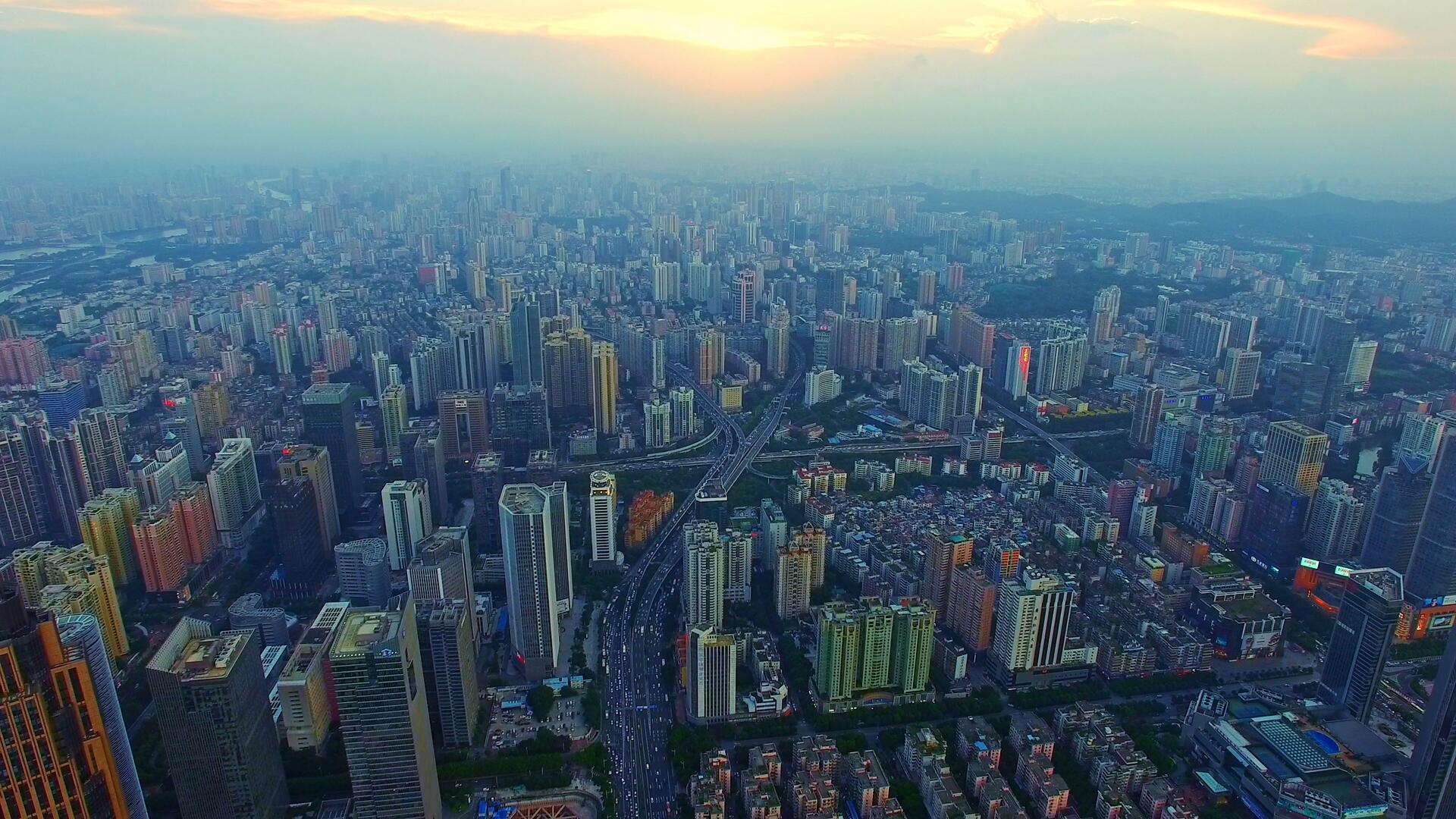 4k日出广州城市天际线航拍视频的预览图