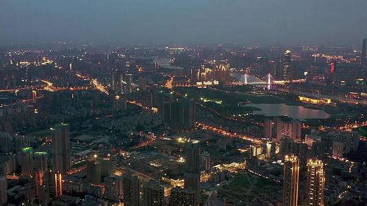 航拍武汉城市灯光秀视频的预览图