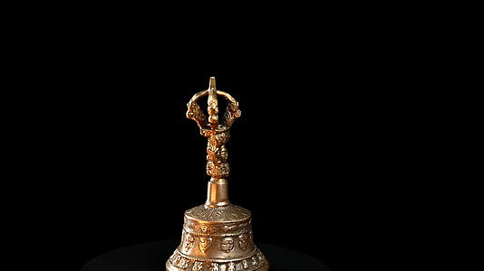 铜藏式礼钟代表智慧和卓越的女性原则宗教物品视频的预览图