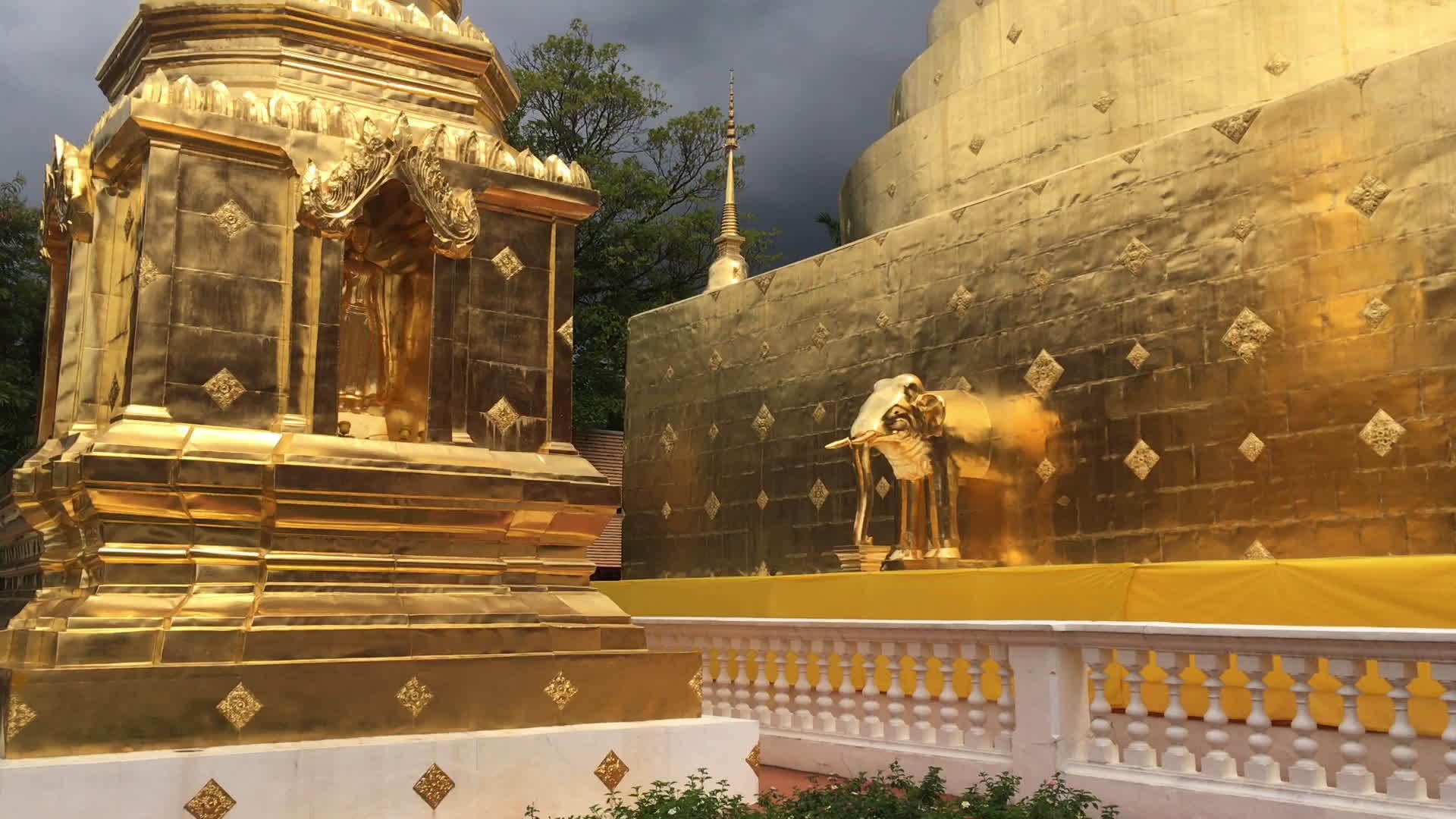 塔伊寺庙视频的预览图