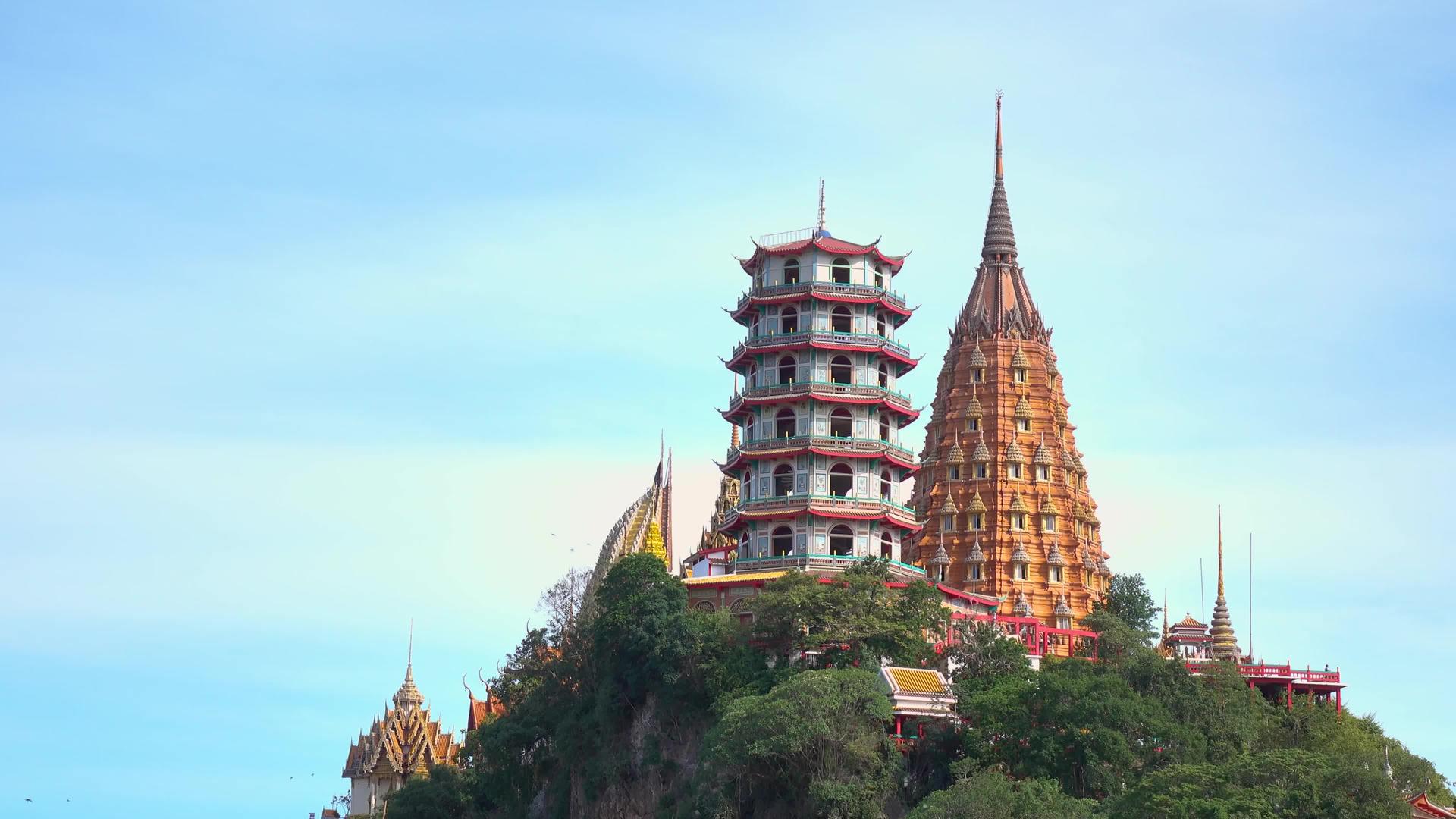 一座美丽的寺庙视频的预览图