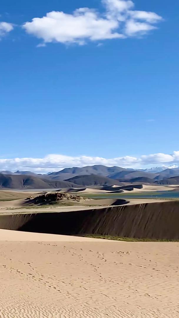 西藏阿里地区五彩沙漠视频视频的预览图