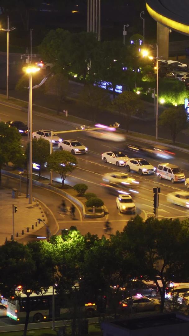 城市夜景道路交通街景车流素材视频的预览图