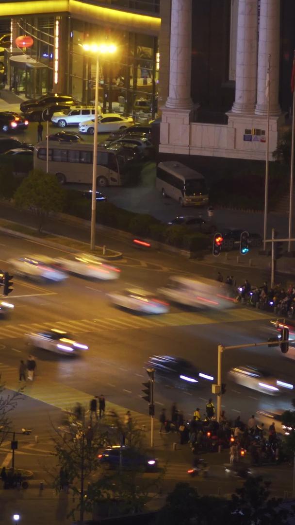城市夜景道路交通街景车流素材视频的预览图
