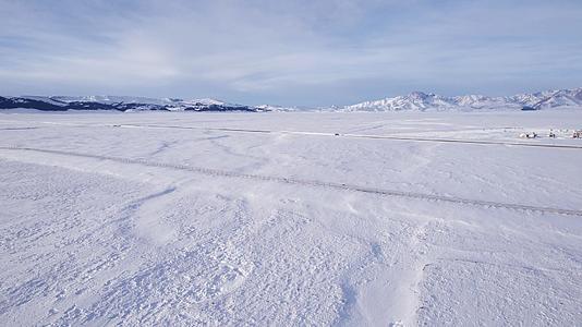 冬季冰雪风格的航拍视频的预览图